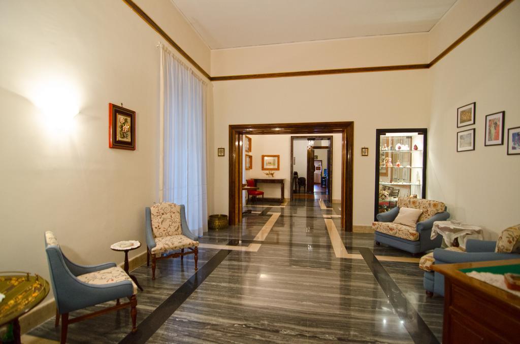 Suite Palazzo Reale Apartment Nápoles Exterior foto